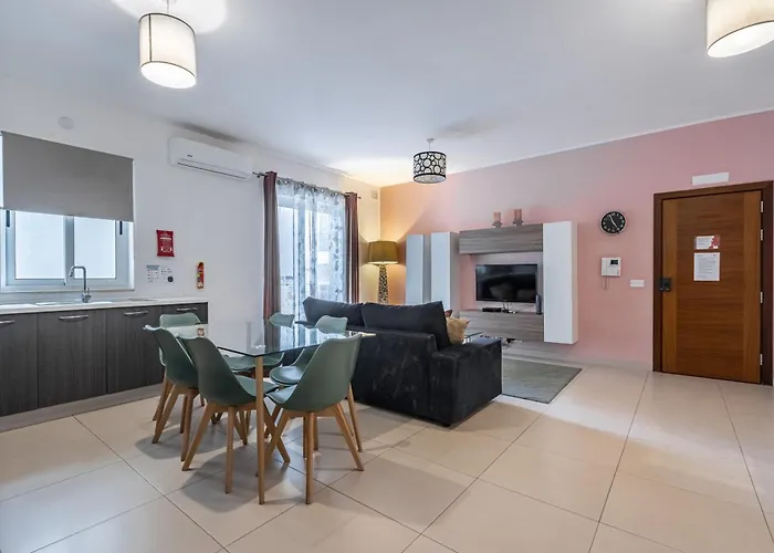 St Julians - Balluta 2 Bedroom Apartment