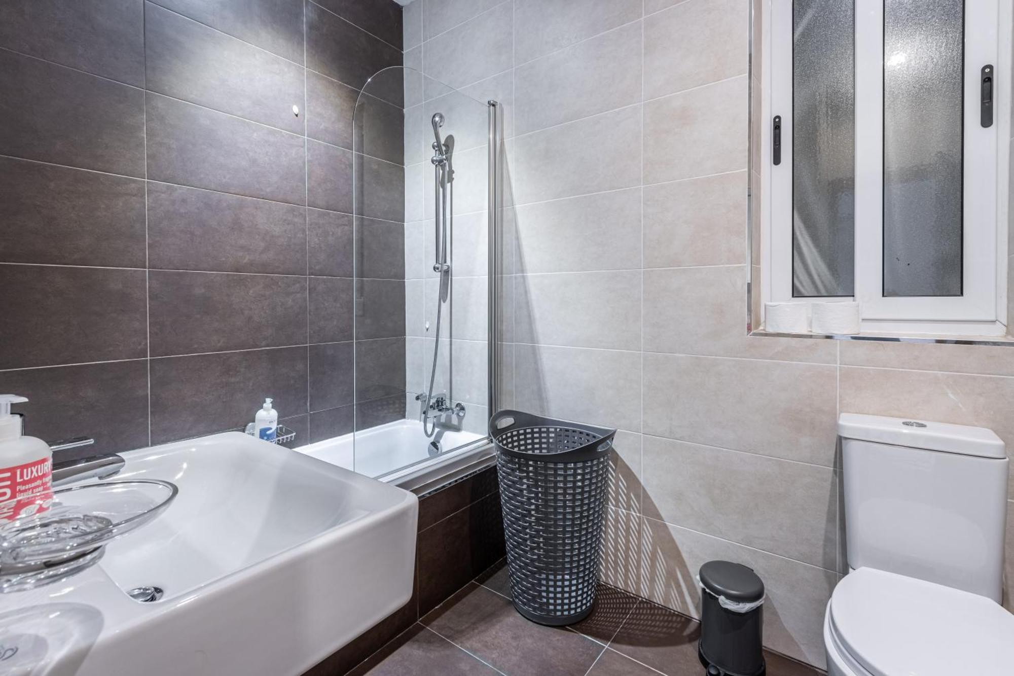 St Julians - Balluta 2 Bedroom سانت جوليان