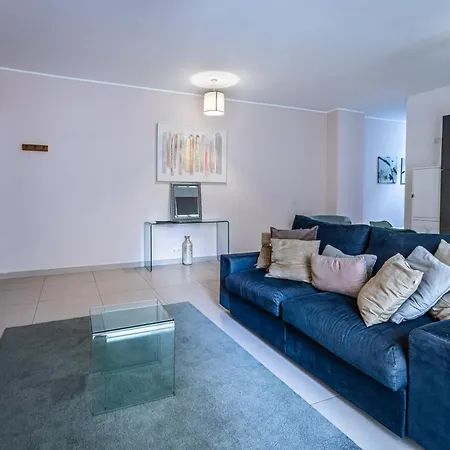 St Julians - Balluta 2 Bedroom Apartment سانت جوليان المظهر الخارجي الصورة